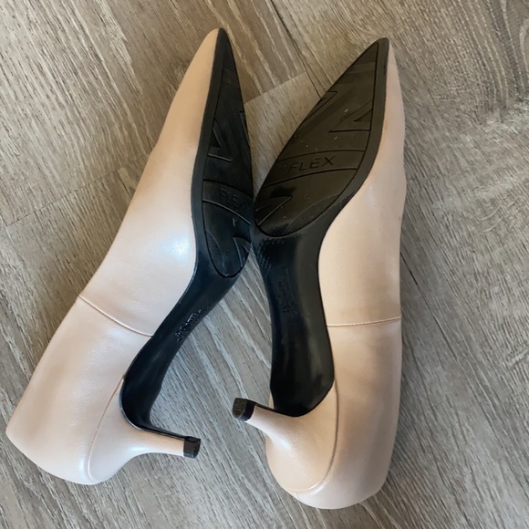 NWOT Tan Short Heels - Picture 2 of 2